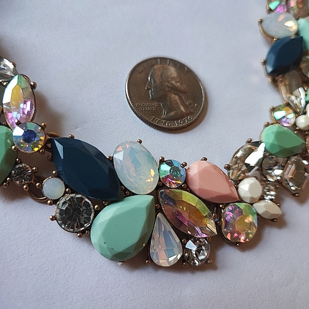 J. Crew Rhinestone Opaque Gems Exquisite Pastel Navy Formal Necklace Gold Tone - Picture 8 of 13